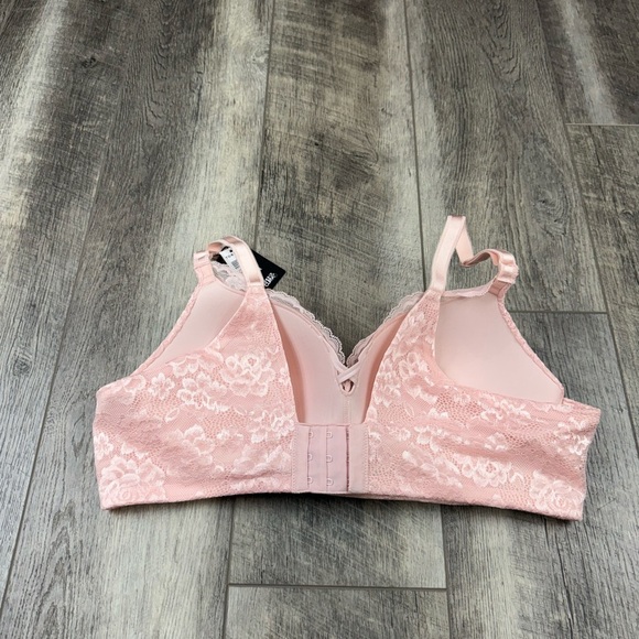40C Torrid‎ Light Pink Lace Bra - Picture 7 of 15